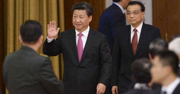 Chinese top leaders attend 66th National Day reception