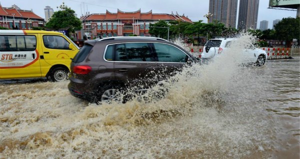 In photos: Typhoon Nepartak brings chaos to East China