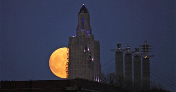 A sight to behold: Here comes the supermoon