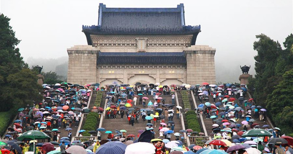China witnesses more than 710 mln tourist trips during National Day holiday
