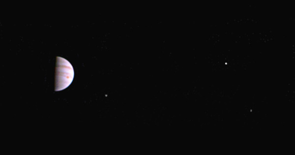 Juno spacecraft sends back first image of Jupiter and its moons