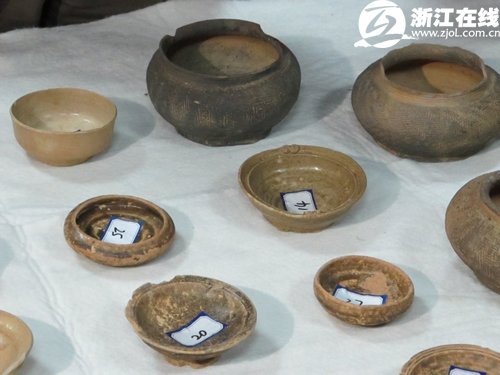 The relics found in the ancient tombs in east China's Zhejiang Province.