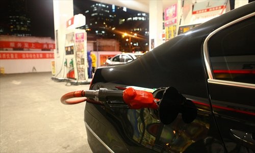 A government draft regulation proposes to cut emissions by lowering sulfur content in fuels, at the expense of their anti-knock property. Car emissions are the No. 1 source of air pollution in Beijing