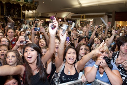 It is this devotion and addiction that has distinguished fans from supporters.