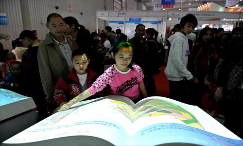 E-books are writing a new, exciting chapter in China's publishing industry. [Photo: IC]