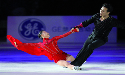 Watch Olympic gold medalists Zhao and Shen [Photo: courtesy of Artistry on Ice]