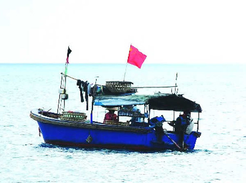 (Figure 5: Chinese Fishing Boats around Huangyan Island)