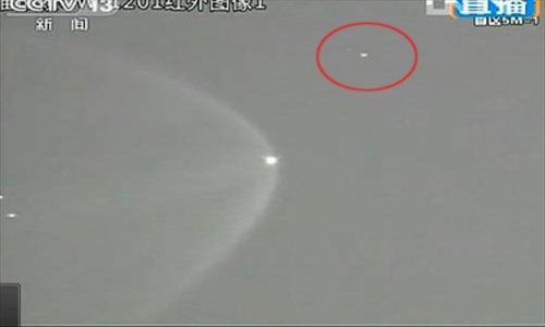 UFOs seen approaching Shenzhou 9 rocket 
