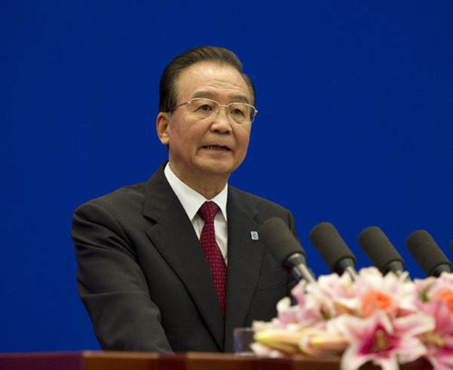 Chinese PremierWen Jiabaoaddresses the second China-Eurasia Economic Development and Cooperation Forum and the opening ceremony of the second China-Eurasia Expo in Urumqi, northwest China's Xinjiang Uygur Autonomous Region, Sept. 2, 2012. (Xinhua/Li Xuere
