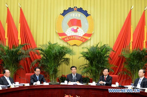 Jia Qinglin (C), chairman of the National Committee of the Chinese People's Political Consultative Conference (CPPCC), presides over the 51st meeting of the chairperson and vice-chairpersons of the 11th CPPCC National Committee in Beijing, capital of China, Sept. 26, 2012. (Xinhua/Ma Zhancheng)
