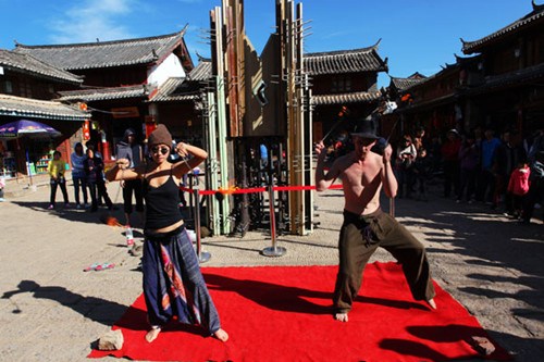 The Co-Art Festival draws both local and foreign artists. PHOTO BY HU YUANJUN / FOR CHINA DAILY
