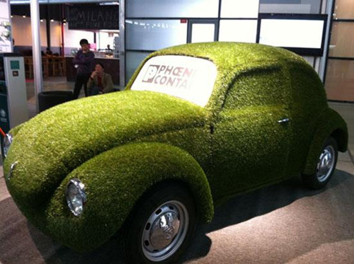 China's annual International Industry Fair is now under way in Shanghai. This year, it's focusing on the latest achievements in the countrys equipment manufacturing sector.