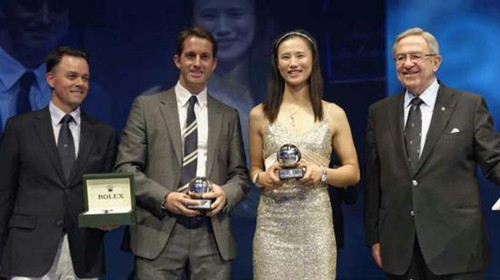 Great Britains Ben Ainslie and Chinas Xu were named the male and female winners of the 2012 ISAF World Sailor of the Year Awards at a ceremony held in Dublin, Ireland.