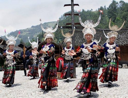 The Lusheng dance, intangible cultural heritage, is a typical dance favored by ethnic minorities like the Miao, Dong and Yi.  