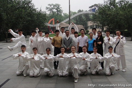 Mr. Jing (central) and his students [courtesy of Jing Jianjun]  