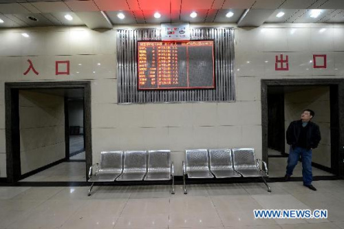 Photo taken on Feb. 3, 2013 shows the entrance and exit of the accident site, the Taoyuan Mine based Anhui Huaibei Mining Group, after a colliery flood in Huaibei, east China's Anhui Province. The flooding occurred at 0:20 a.m. Sunday, when about 400 miners were working underground at the Taoyuan Mine. All miners have been rescued, except one missing, according to the Anhui Provincial Administration of Coal Mine Safety. (Xinhua/Zhang Duan)