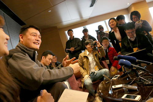 Former NBA star Yao Ming, now a member of the CPPCC National Committee, speaks at a news conference on Sunday. JIANG DONG/CHINA DAILY
