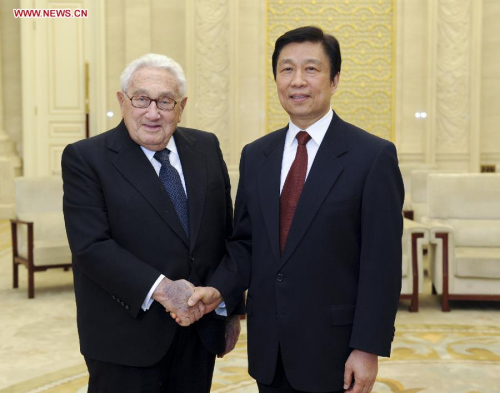 Chinese Vice President Li Yuanchao (R) meets with former U.S. Secretary of State Henry Kissinger in Beijing, capital of China, April 22, 2013. (Xinhua/Zhang Duo)