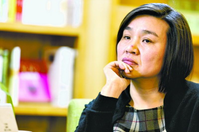 Author Liang Hong.