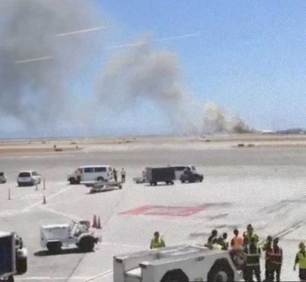 An Asiana Airlines flight from Seoul, South Korea, crashed while landing at San Francisco airport, July 6, 2013. [Photo/Xinhua]