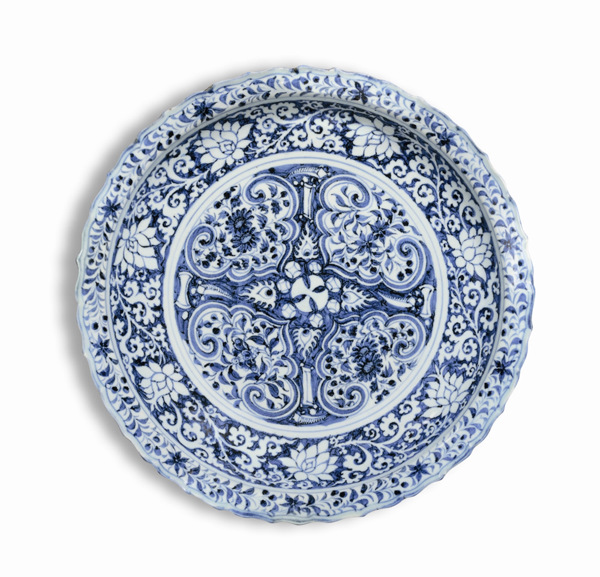 A plate from the Yuan Dynasty (1271-1368), 45 cm diameter. [Photo provided to China Daily]
