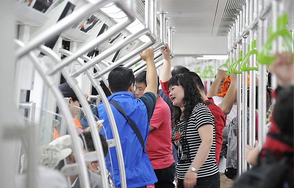 Line 14 of Beijing's subway on May 5, 2013. [Photo/Xinhua]