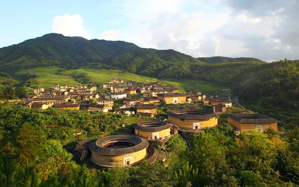 A birds eye view of tulou in Yongding county, Fujian province. PHOTO BY ZOU HONG / CHINA DAILY 