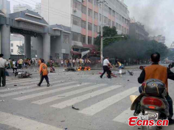 Two people are killed in an explosion near Balijie Primary School of Guilin City in south China's Guangxi Zhuang Autonomous Region at around 7 a.m. on Monday. The injured have been hospitalized, and police are investigating the cause of blast.[Photo/Peng Qun]