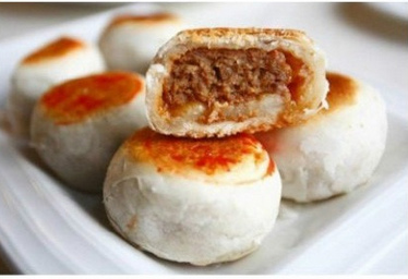 Mooncakes containing pickles and meat 
