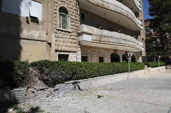 Damages are seen inside the Chinese Embassy to Syria in the neighborhood of al-Malki in Damascus, capital of Syria, on Sept. 30, 2013. A mortar shell on Monday fell into the compound of the Chinese embassy in Damascus, slightly injuring a Syrian employee, according to a source from the embassy. (Xinhua/Bassem Tellawi)