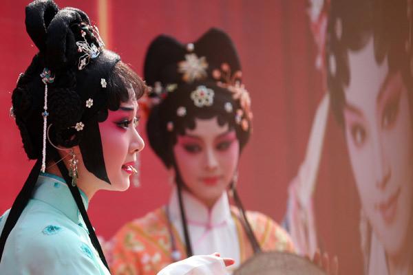 Heroine Lin Daiyu in the Kunqu opera version of classic A Dream of Red Mansions