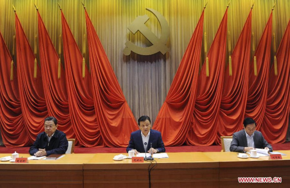 Liu Yunshan (C), president of the Party School of the Communist Party of China (CPC) Central Committee and a member of the Standing Committee of the Political Bureau of the CPC Central Committee, addresses the opening ceremony of a workshop which aims to help ministerial and provincial officials, including ministers, provincial Party chiefs and governors, to better understand President Xi Jinping's policies, in Beijing, capital of China, Nov. 4, 2013. (Xinhua/Rao Aimin)