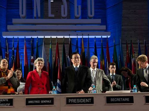 Hao Ping, who succeeds Katalin Bogyay (Hungary) President of the 36th session of the General Conference (2011-2013), stressed the enduring importance of UNESCO's mission, in education, the sciences, culture and communication. UNESCO/Emilien Urbano