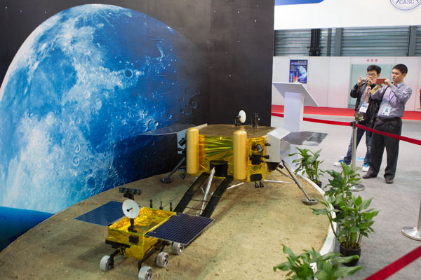 A model of the Chang'e-3 lunar rover is on display at an exposition in Shanghai this month. Wu Zhijian, spokesman for the State Administration of Science, Technology and Industry for National Defense, said at a news conference on Tuesday that the Chang-e’ 3 lunar probe will be launched in early December. The soft lunar landing will be the first by any country in 37 years. Gao Erqiang / China Daily