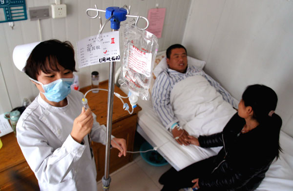 Zhang Qirui, from Heibei province, receives treatment at Liaocheng People's Hospital in Shandong province. Zhang Xianju / for China Daily