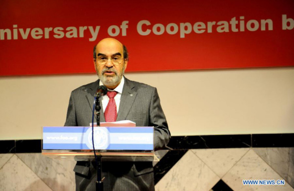 Director General of the UN Food and Agricultural Organization (FAO) Jose Graziano da Silva delivers a speech during the reception of the 40th anniversary of cooperation between China and FAO in FAO's headquarter in Rome, Italy, on December 2,2013. (Xinhua/Xu Nizhi) 
