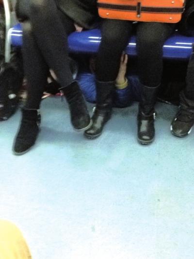 A man is seen harassing female passengers on Subway Line 2 in Beijing.