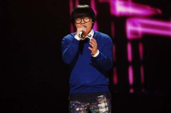 Li Qi was the winner of season 2 of The Voice of China, but this is a new level even for