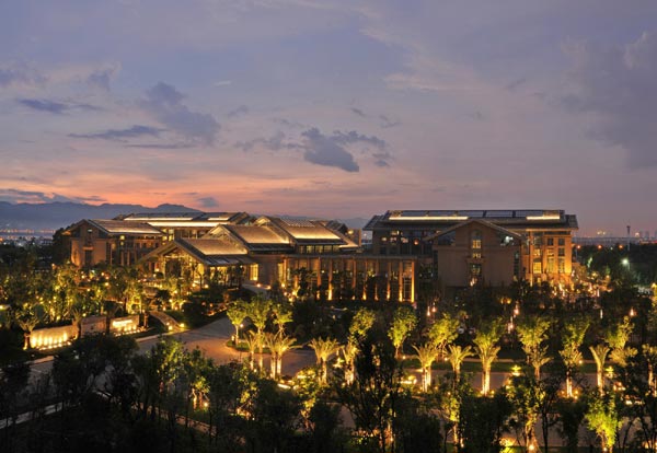 Overview of the InterContinental Kunming Hotel.