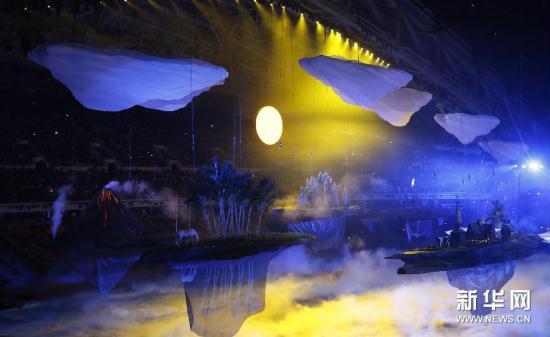 2014 Winter Olympics kick off with grand opening