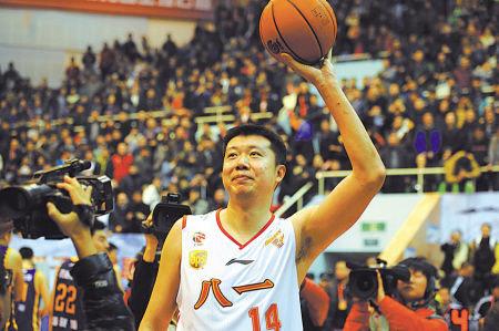 Wang Zhizhi completed a terrific career as he played his final match in the CBA.