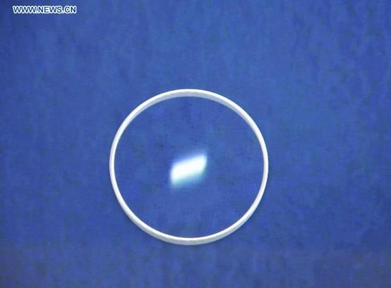 Photo taken on April 5, 2014 shows a piece of white floating object spotted by Chinese air force in the southern Indian Ocean. A Chinese air force plane searching for missing Malaysian passenger jet MH370 spotted a number of white floating objects in the search area Saturday. The plane photographed the objects over a period of 20 minutes after spotting them at 11:05 local time. (Xinhua/Huang Shubo)