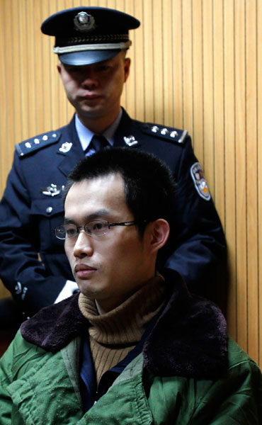 Lin Senhao, who was convicted of intentionally murdering his roommate, Huang Yang, awaits his sentence at Shanghai No 2 Intermediate Peoples Court in February. [Photo by Pei Xin / Xinhua]