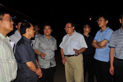 A Chinese government working group, led by Assistant Foreign Minister Liu Jianchao, is checking on Chinese workers in Vietnam.