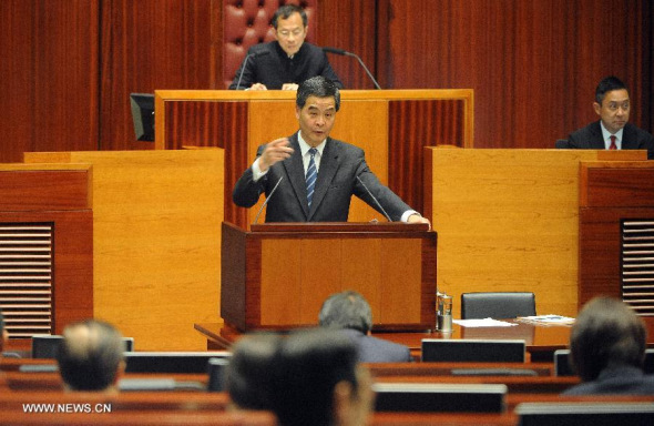 Hong Kong's Chief Executive Leung Chun-ying answers questions during a session of Legislative Council in Hong Kong, south China, May 22, 2014. (Xinhua/Wong Pun Keung)