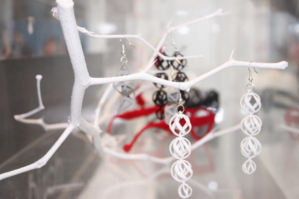 3-D-printed earrings created by Finnish designer Pekka Salokannel. Provided to China Daily