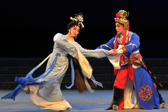 Cantonese opera is listed on Hong Kong's first intangible cultural heritage inventory.[Photo/Xinhua]    