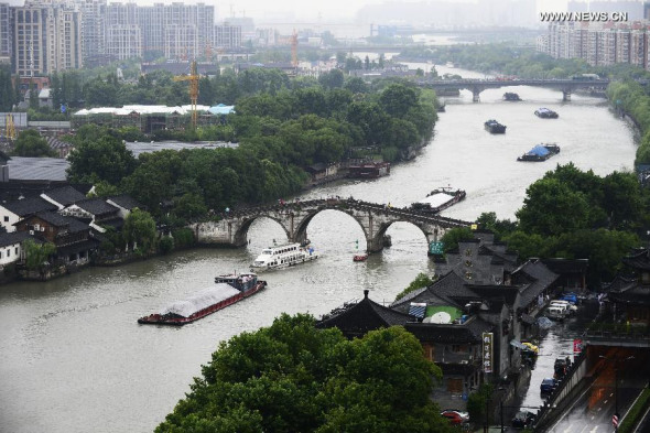 Photo taken on June 21, 2014 shows a general view of Gongchen Bridge on China's Grand Canal, in Hangzhou, east China's Zhejiang province. (Xinhua/Li Zhong)