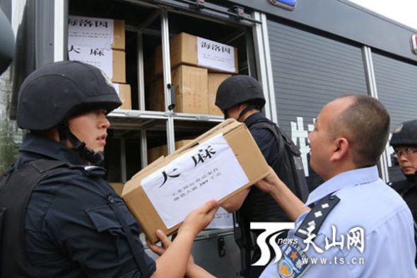 Authorities say they've managed to destroy over 2.5 tons of drugs during a major drug sweep in Xinjiang province on June 24th. [Photo: ts.cn]