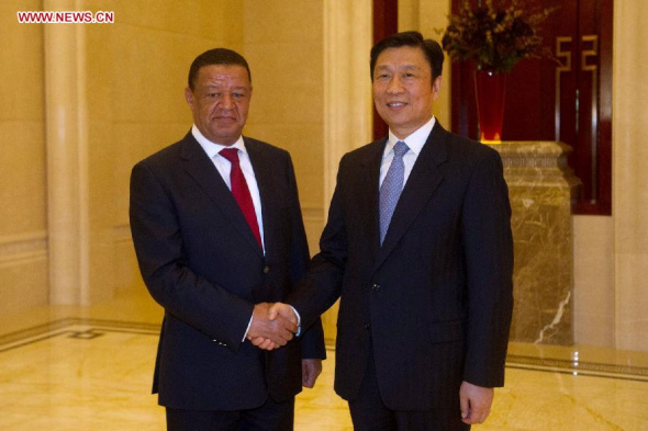 Chinese Vice President Li Yuanchao (R) meets with Ethiopian President Mulatu Teshome who came to China to attend the Eco Forum Global Annual Conference 2014 in Guiyang, capital of southwest China's Guizhou province, July 10, 2014. (Xinhua/Ou Dongqu)
